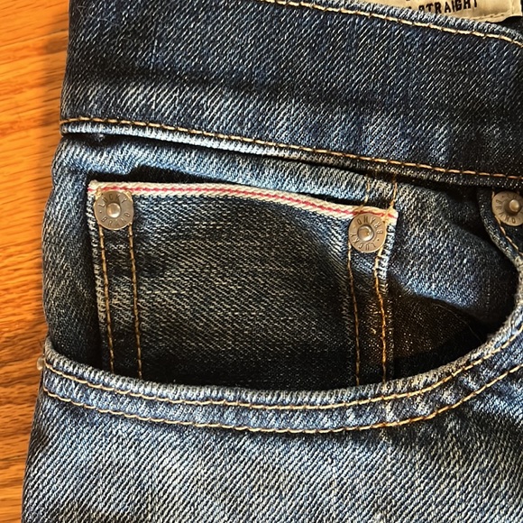 NWOT Men’s Lucky Brand Jeans 363 distressed Vintage Straight Yellowstone 30x32 - Picture 11 of 15